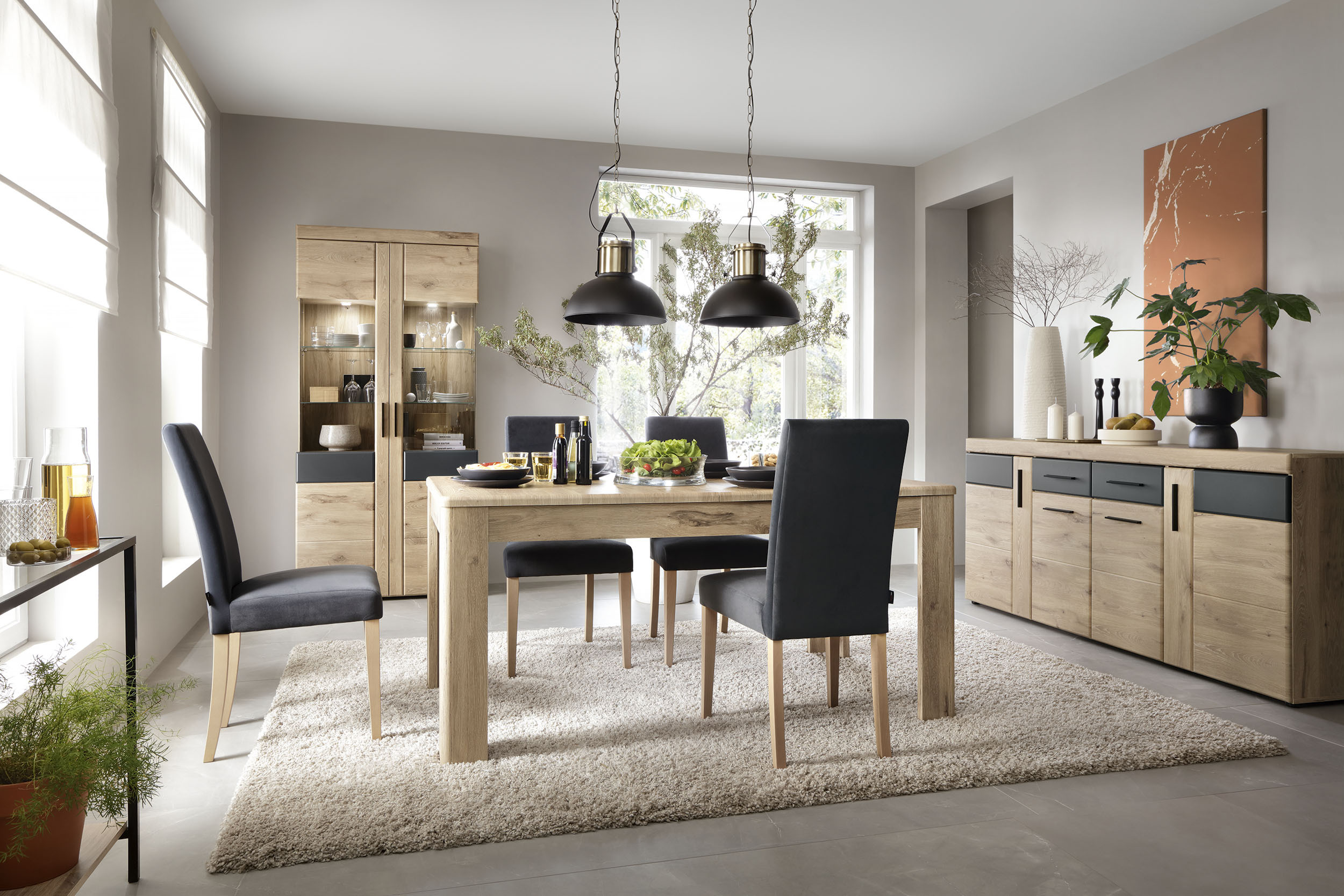 Huonekalukokoelma Tivodea