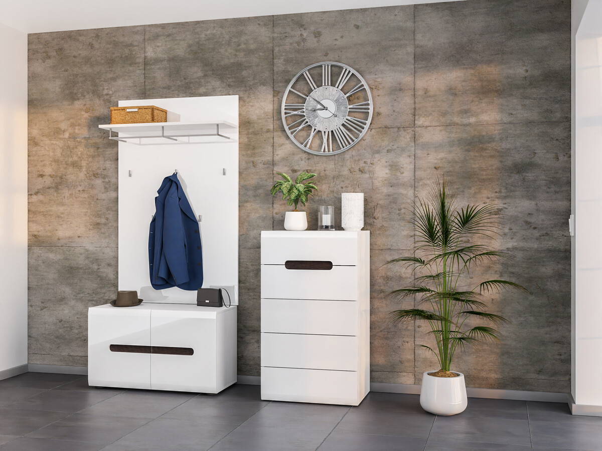 Huonekalukokoelma Serveso