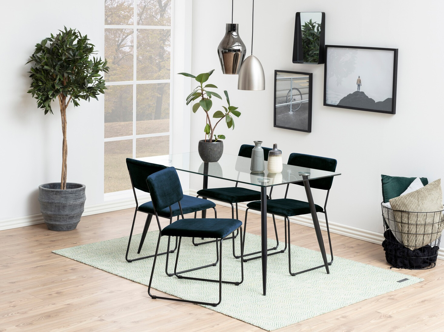 Ruokailuryhmä Norsica 557 (Tummansininen + Musta)