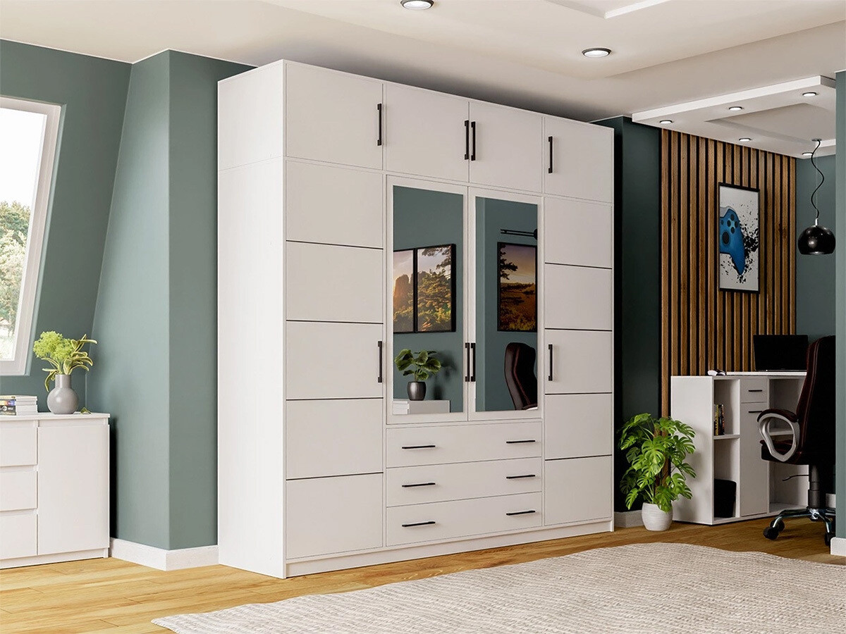 Vaatekaappi Dortivu III (Saatavilla)