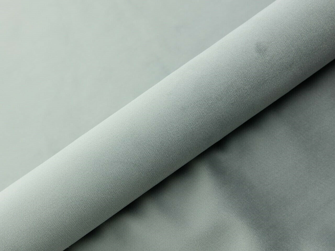 Jenkkisänky Martinez 114 (Magic Velvet 2240)