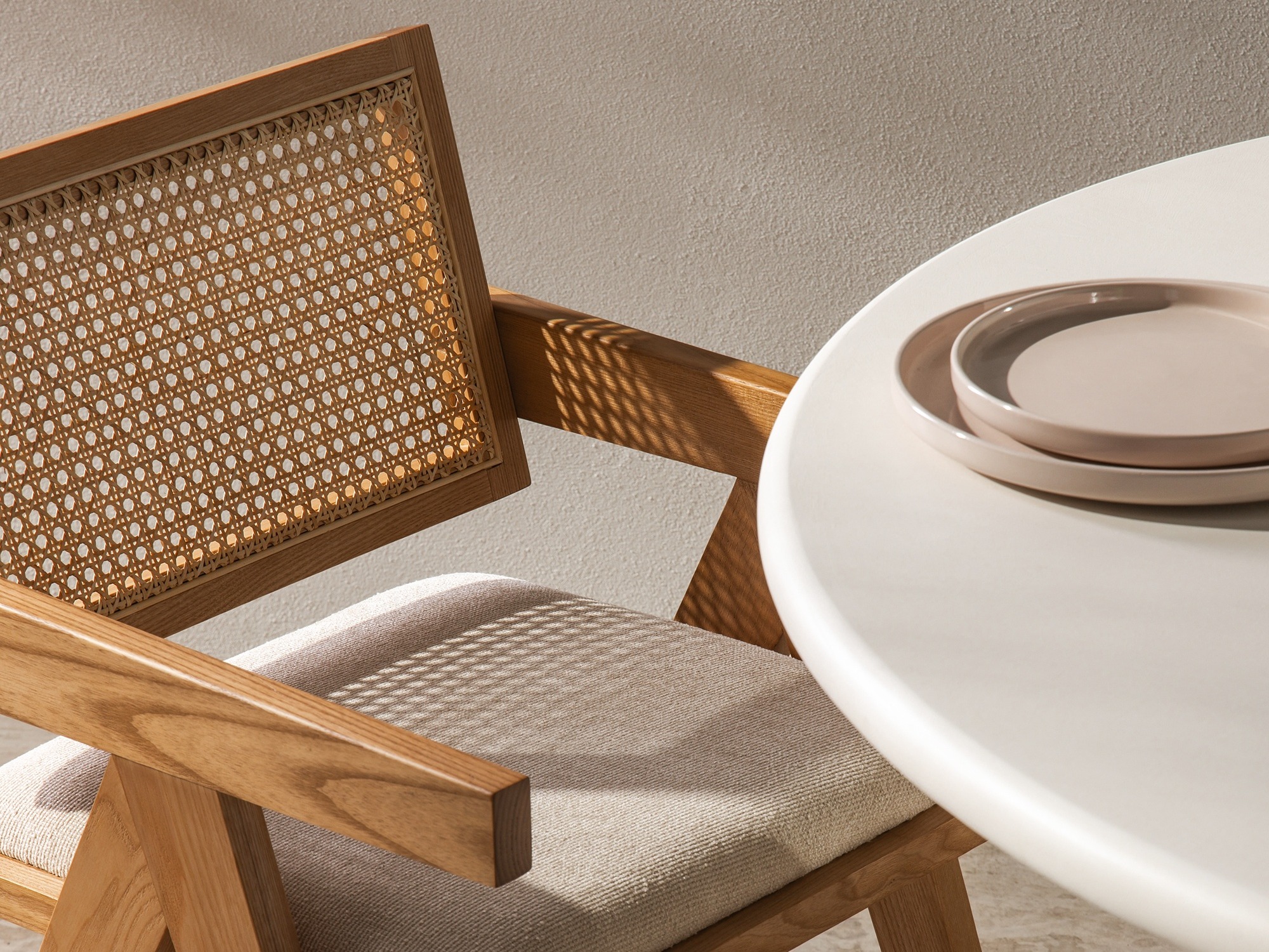 Tuoli Burleson 348 (Vaalea puu + Vaalea beige)
