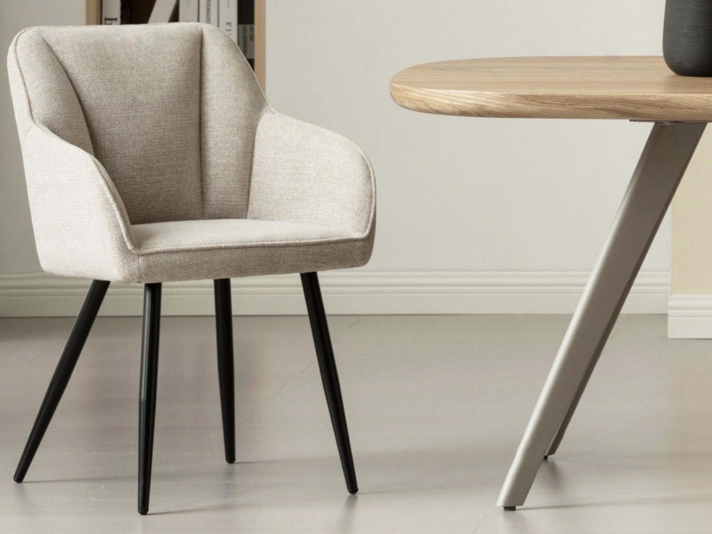 Tuoli Burleson 441 (Beige)