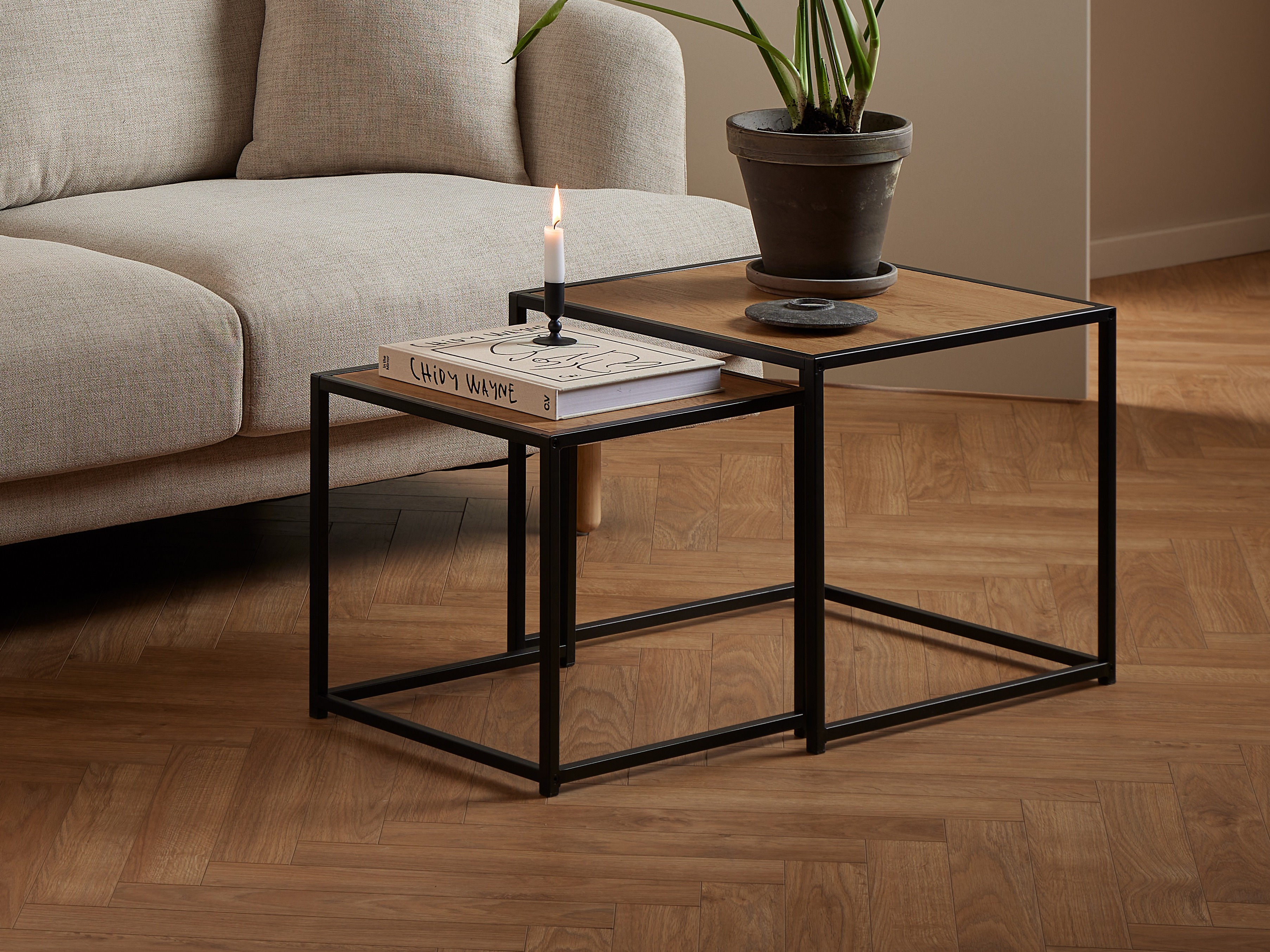 Sivupöytäsetti Norsica 461 (Villi tammi + Musta)