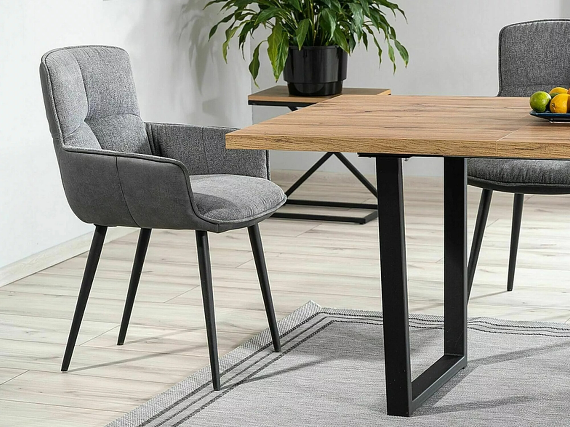 Pöytä SE2746 pienellä vialla