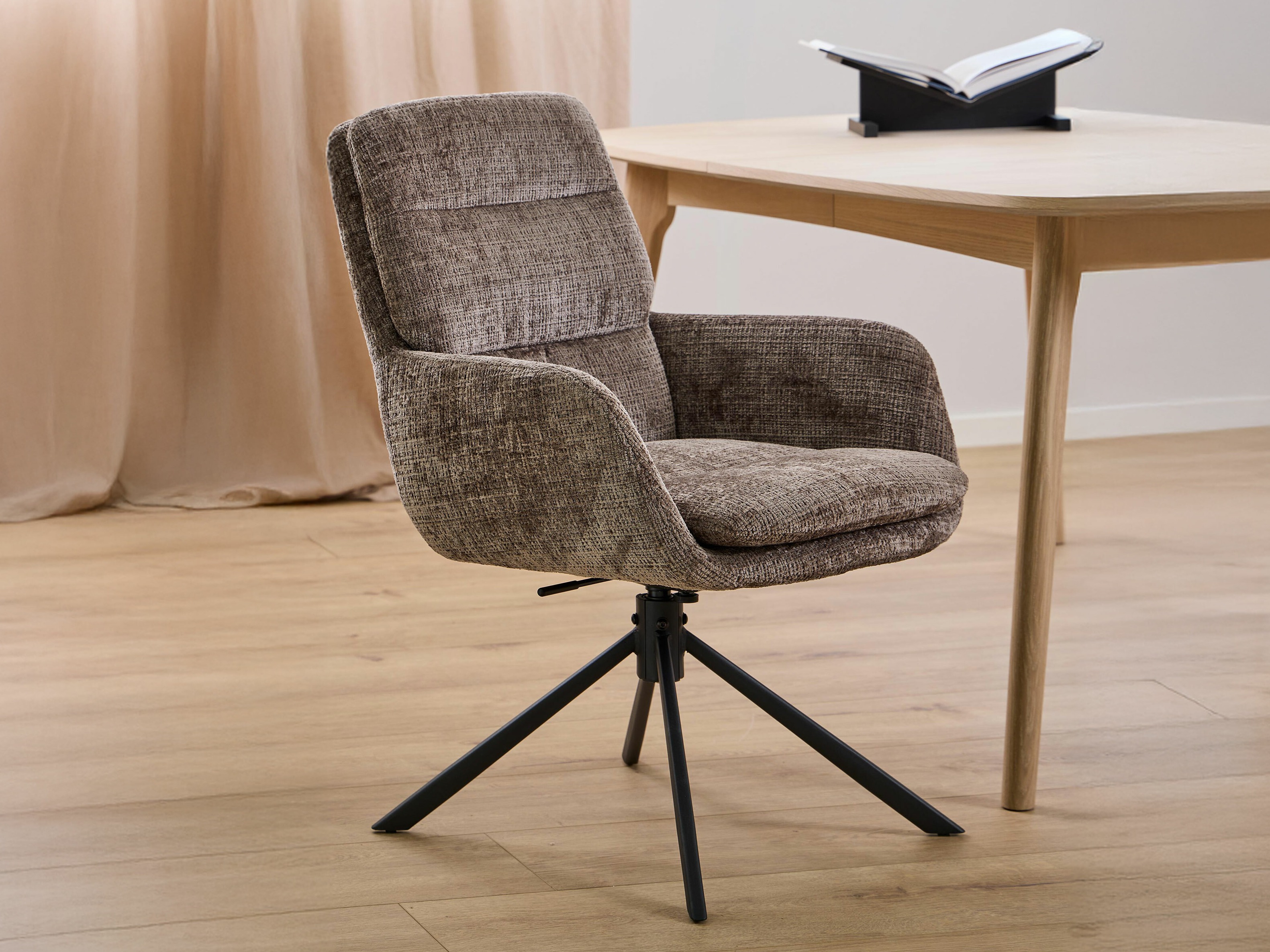 Tuoli Norsica 998 (Ruskea)