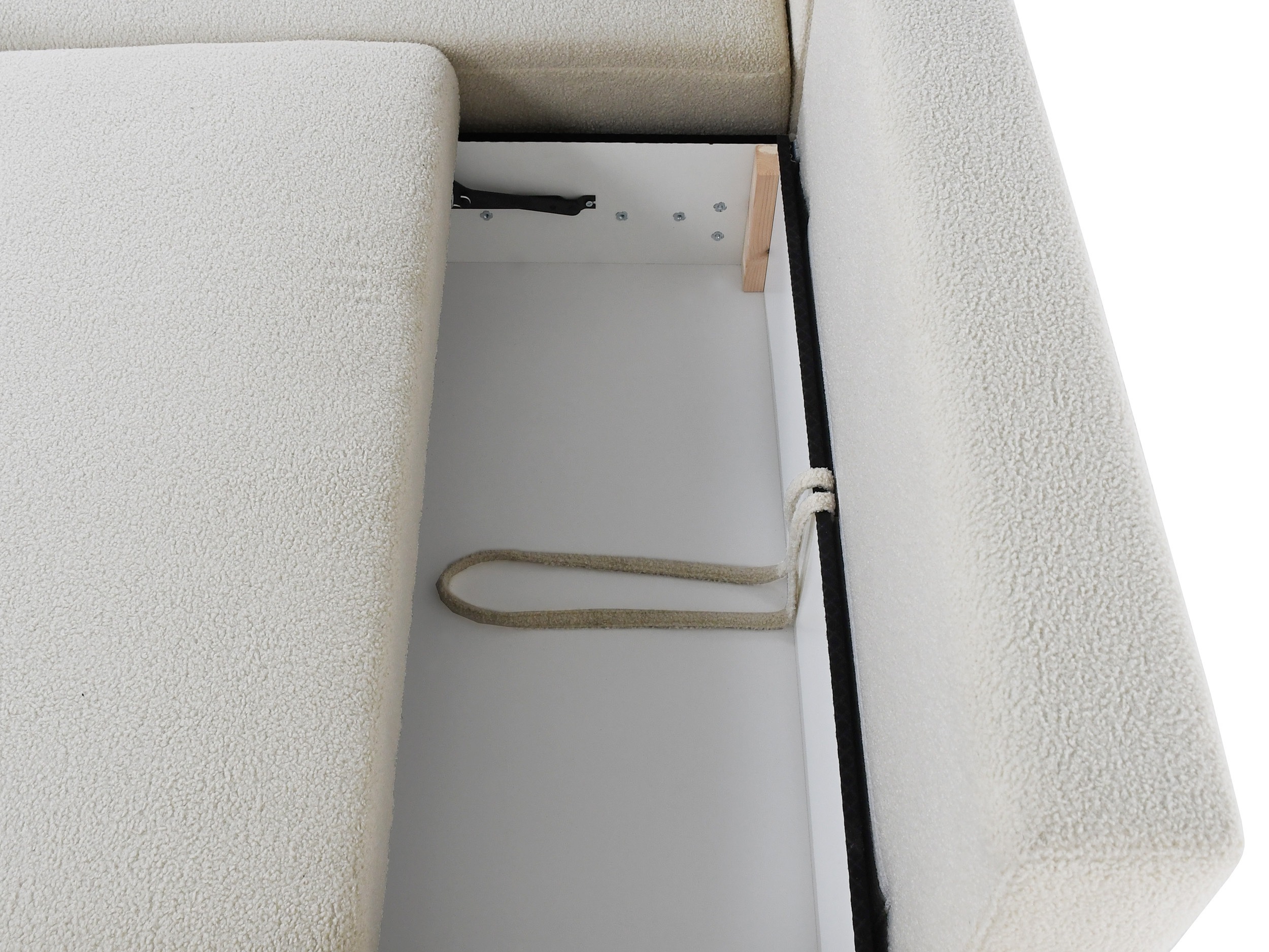 Kulmasohva SE2912 vaurioitunut pakkaus