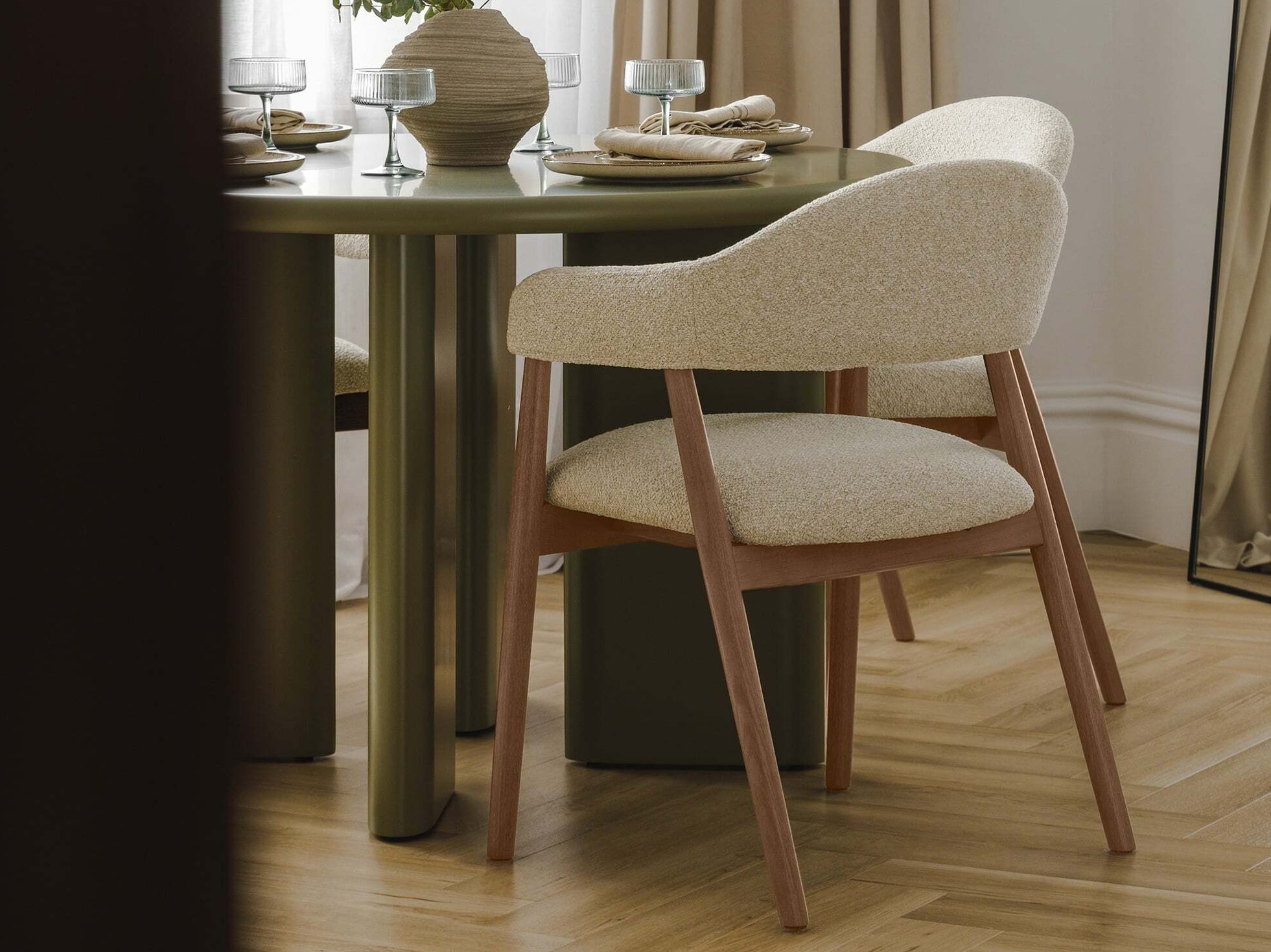 Tuoli Burleson 330 (Beige + Pähkinä)