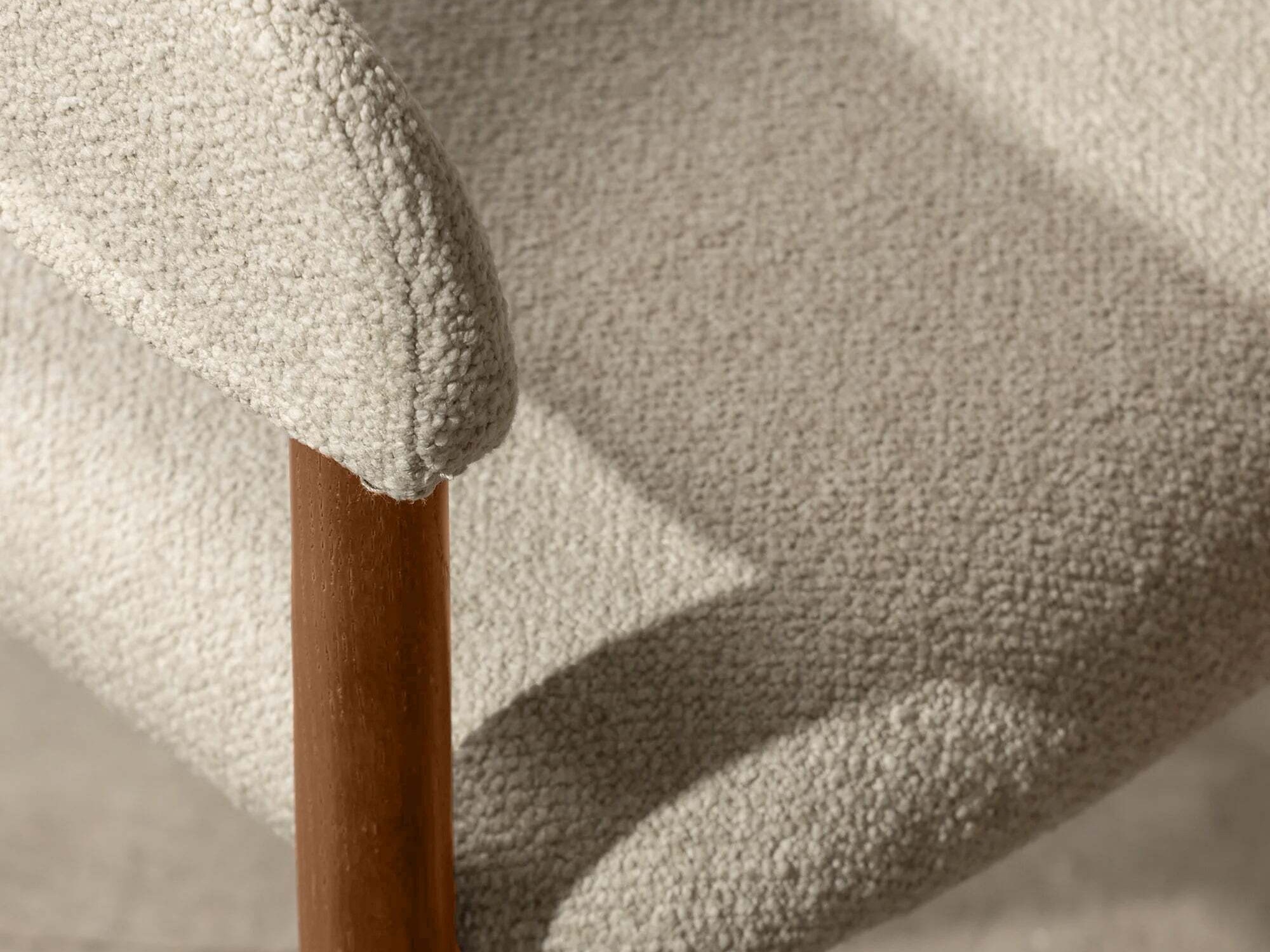 Tuoli Burleson 330 (Beige + Pähkinä)