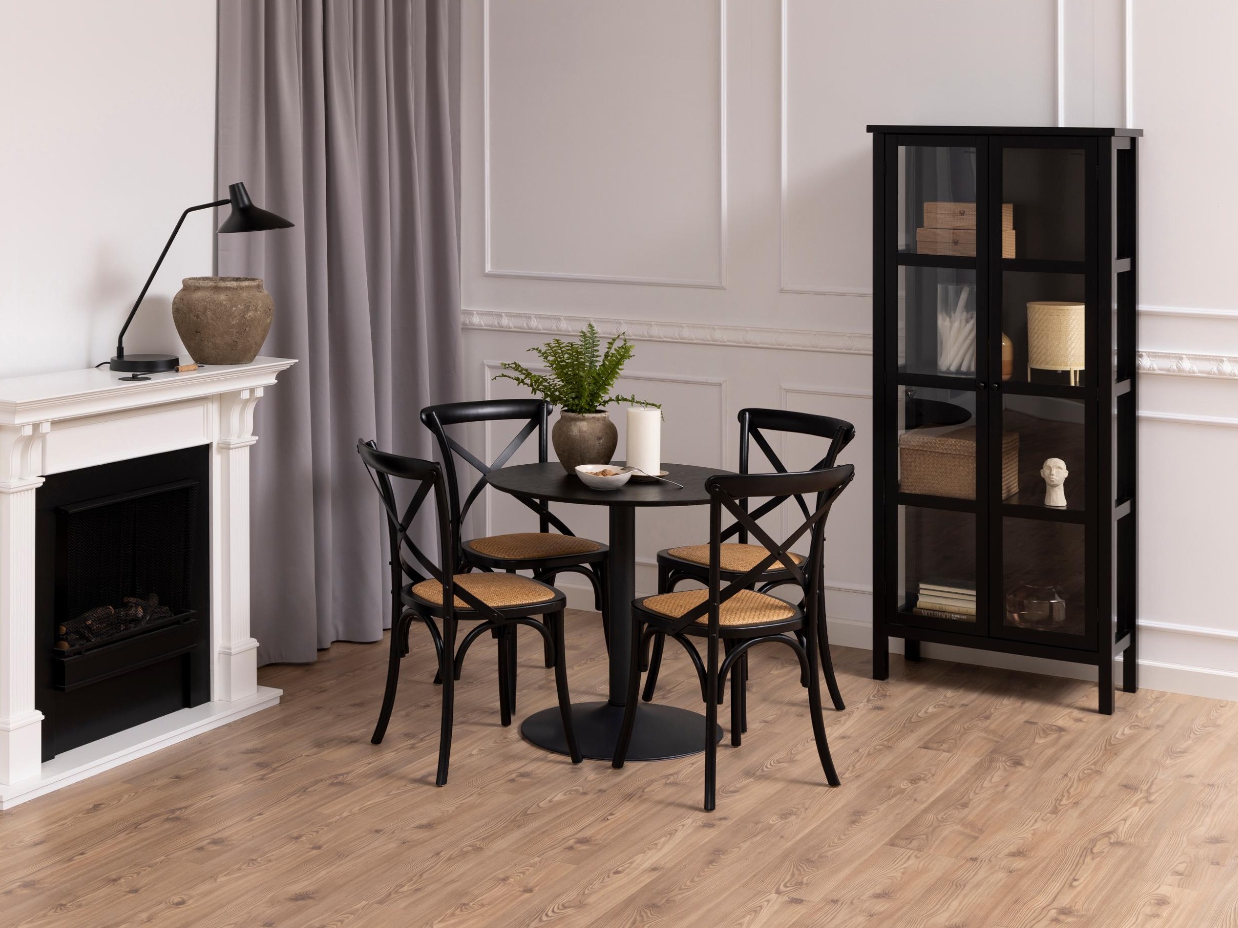 Pöytä Norsica 1057 (Musta + Musta tuhka)