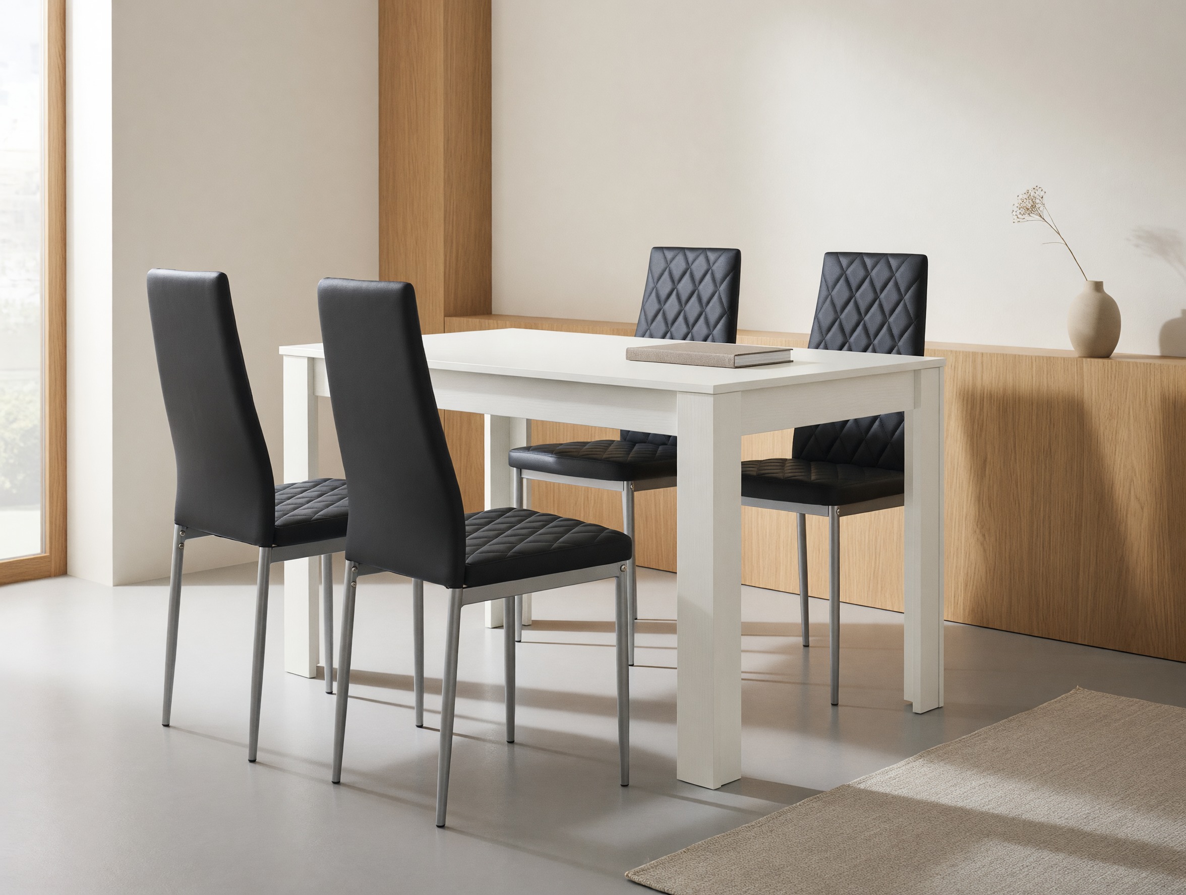 Ruokailuryhmä Denton 445 (Musta)